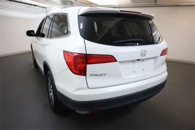 Thumbnail: 2017 Honda Pilot - 5