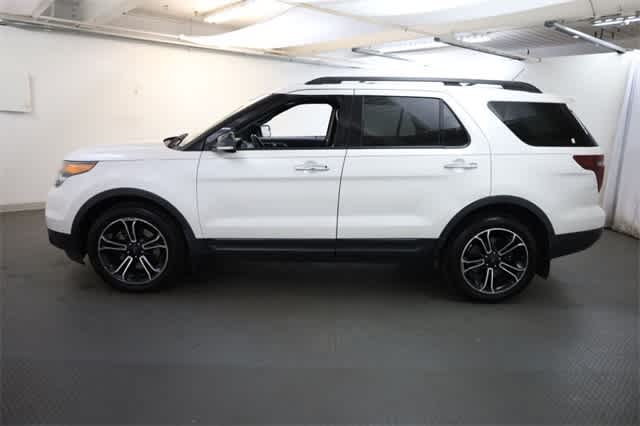 Thumbnail: 2014 Ford Explorer - 3