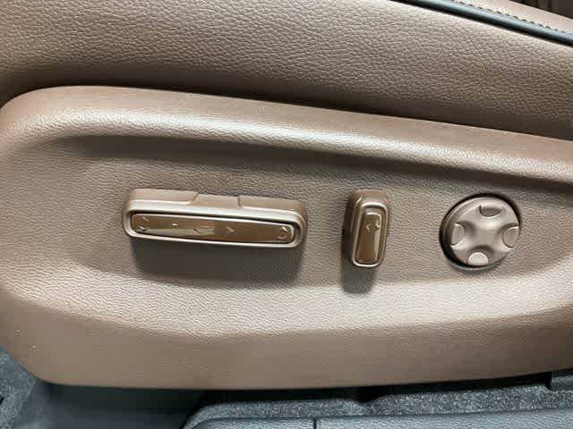 Thumbnail: 2026 Honda Odyssey - 14