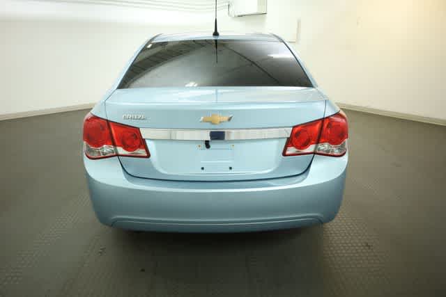 Thumbnail: 2012 Chevrolet Cruze - 6