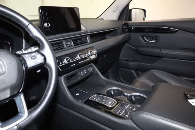 Thumbnail: 2023 Honda Pilot - 24