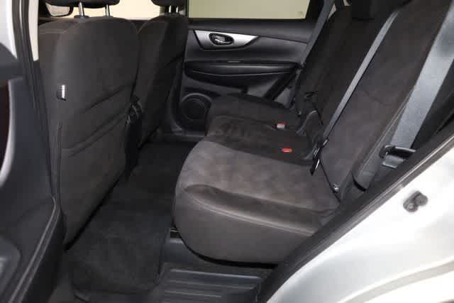 Thumbnail: 2016 Nissan Rogue - 21