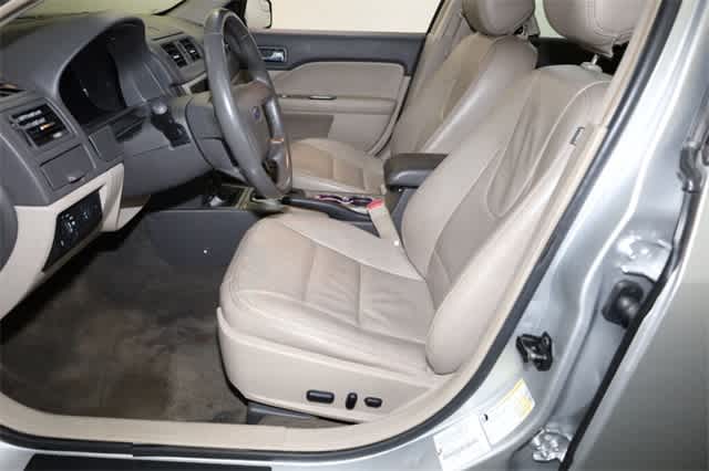 Thumbnail: 2012 Ford Fusion - 15