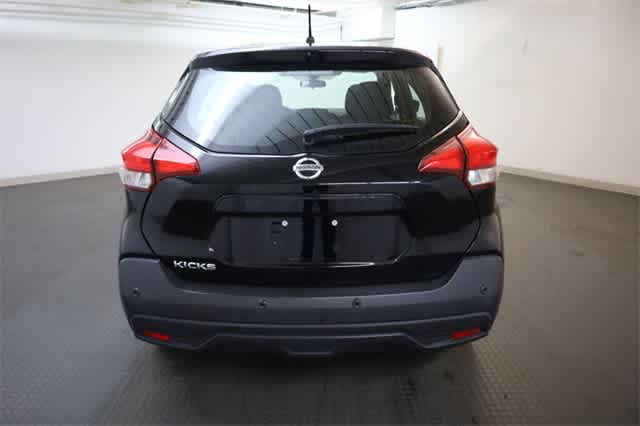 2020 Nissan Kicks S 6