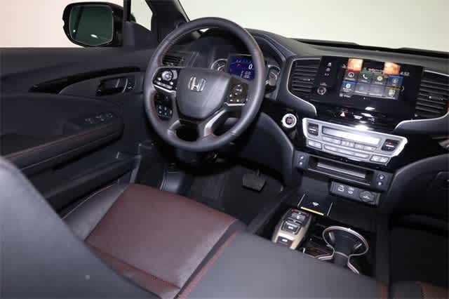 Thumbnail: 2025 Honda Passport - 16