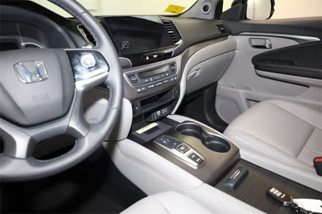 Thumbnail: 2022 Honda Pilot - 24