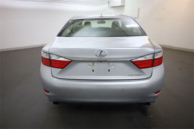 Thumbnail: 2014 Lexus ES - 6