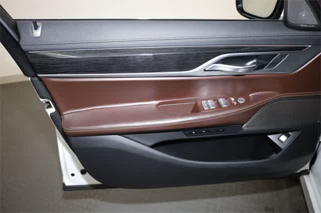 Thumbnail: 2020 BMW 7 Series - 13