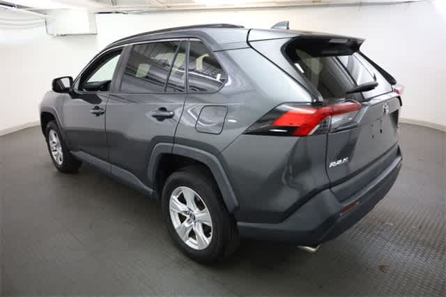 Thumbnail: 2019 Toyota RAV4 - 8