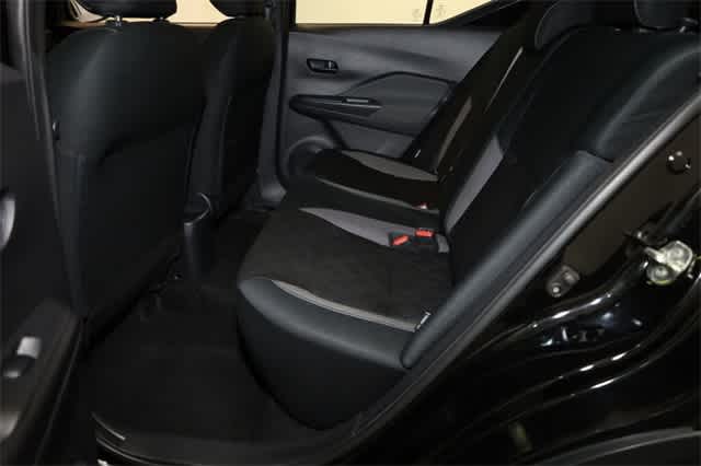 2020 Nissan Kicks S 21