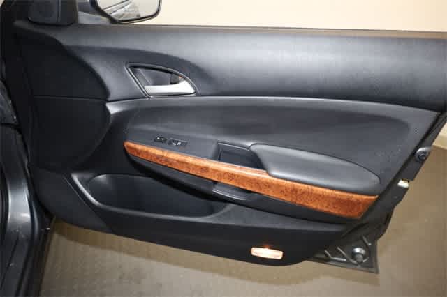 Thumbnail: 2011 Honda Accord - 21