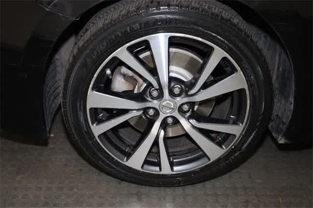 Thumbnail: 2017 Nissan Maxima - 37