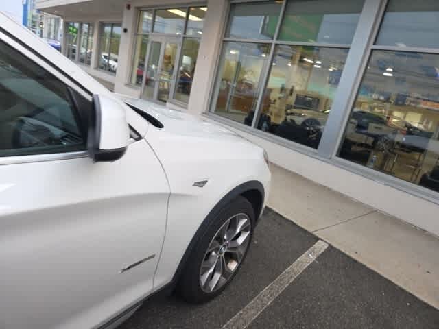 Thumbnail: 2018 BMW X4 - 16