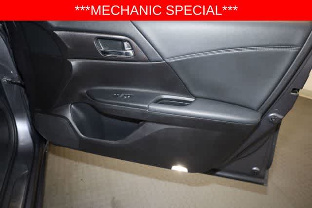 Thumbnail: 2013 Honda Accord - 31