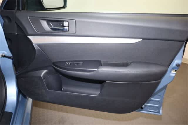 Thumbnail: 2010 Subaru Legacy - 22