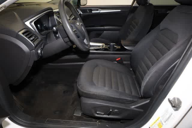 Thumbnail: 2014 Ford Fusion - 15