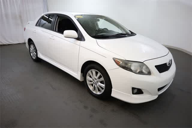 Thumbnail: 2010 Toyota Corolla - 10