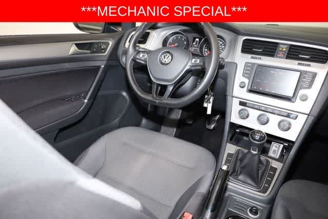 Thumbnail: 2016 Volkswagen Golf - 16