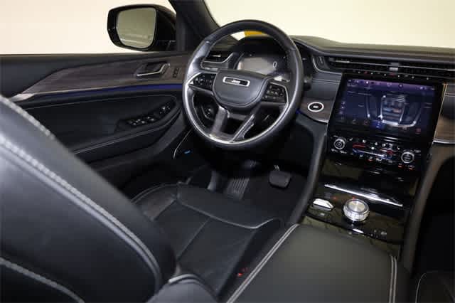 Thumbnail: 2021 Jeep Grand Cherokee L - 16