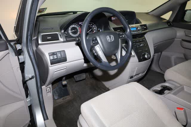 Thumbnail: 2012 Honda Odyssey - 14