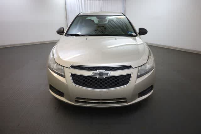 Thumbnail: 2014 Chevrolet Cruze - 12
