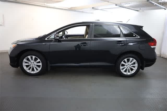 Thumbnail: 2013 Toyota Venza - 3