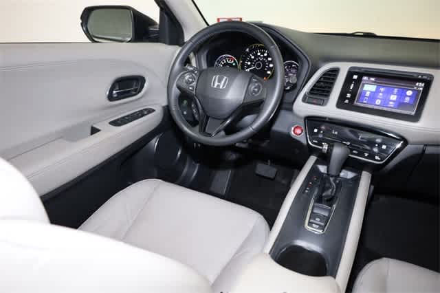 Thumbnail: 2016 Honda HR-V - 16