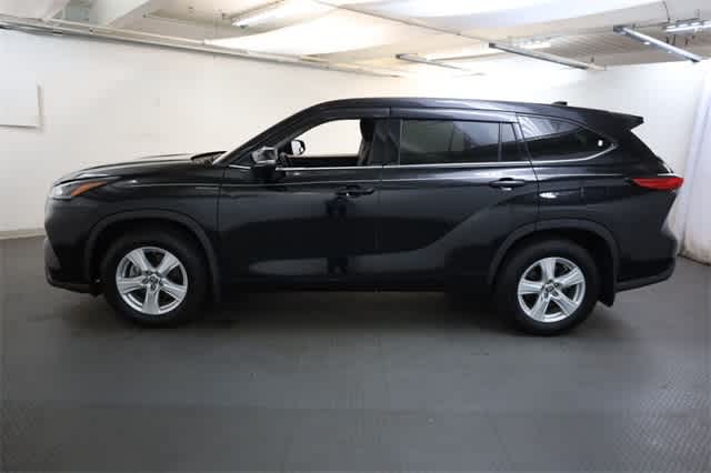 2021 Toyota Highlander LE 3