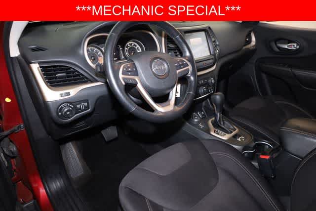 Thumbnail: 2015 Jeep Cherokee - 14
