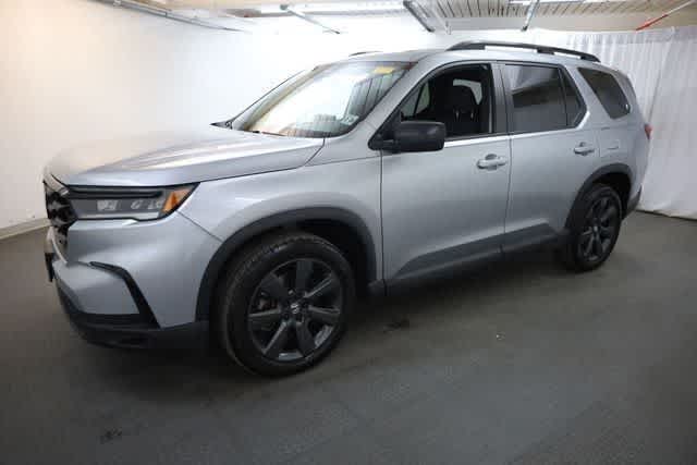 Thumbnail: 2024 Honda Pilot - 2