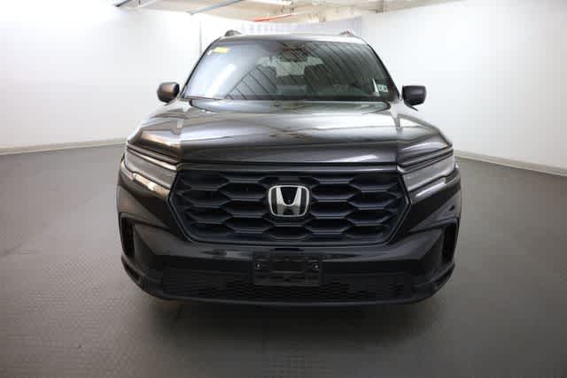 Thumbnail: 2023 Honda Pilot - 12