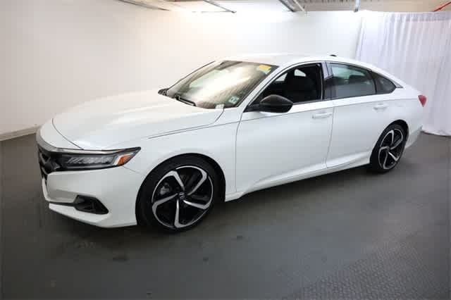 2022 Honda Accord Sport 2