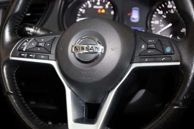 Thumbnail: 2020 Nissan Rogue Sport - 33
