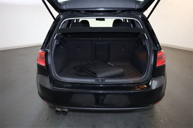 Thumbnail: 2016 Volkswagen Golf - 32