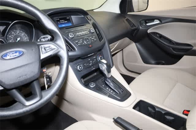 Thumbnail: 2015 Ford Focus - 23
