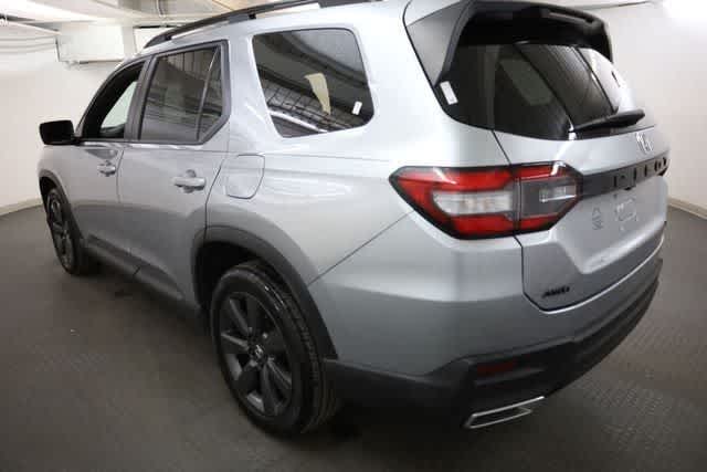 Thumbnail: 2024 Honda Pilot - 4