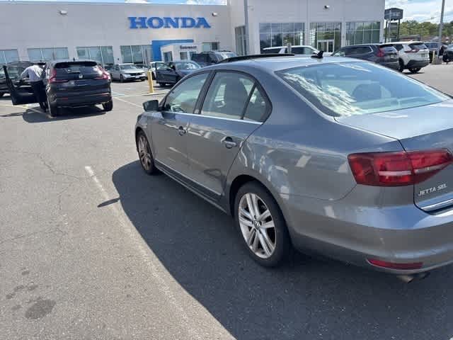 Thumbnail: 2017 Volkswagen Jetta - 9