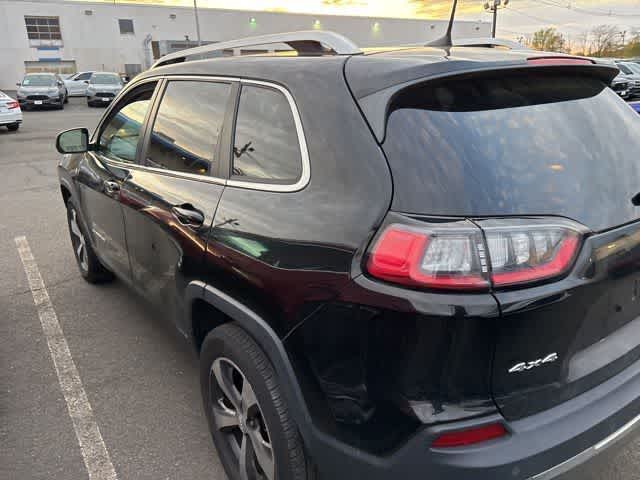 Thumbnail: 2019 Jeep Cherokee - 18