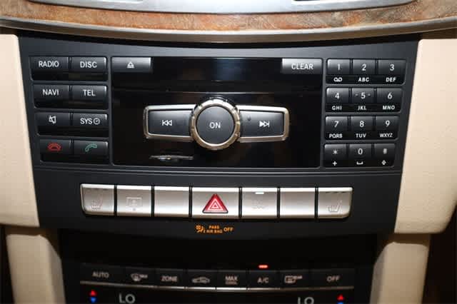 Thumbnail: 2015 Mercedes-Benz E-Class - 31