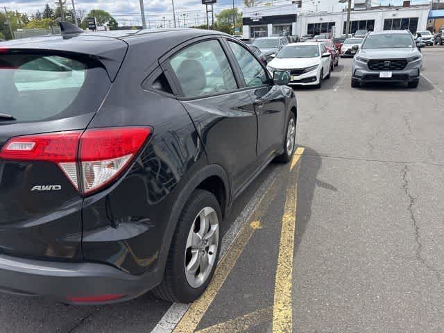 Thumbnail: 2019 Honda HR-V - 10