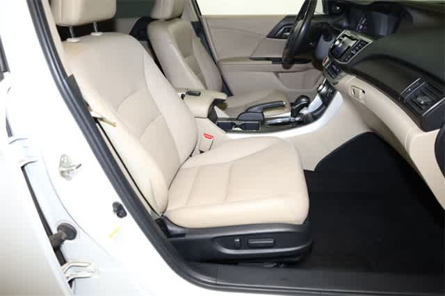 Thumbnail: 2015 Honda Accord - 20