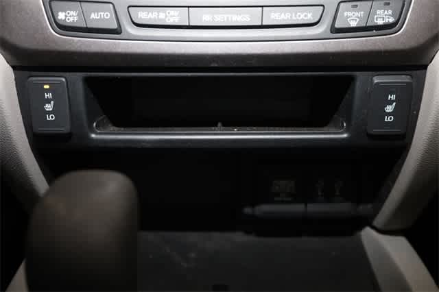 Thumbnail: 2016 Honda Pilot - 32