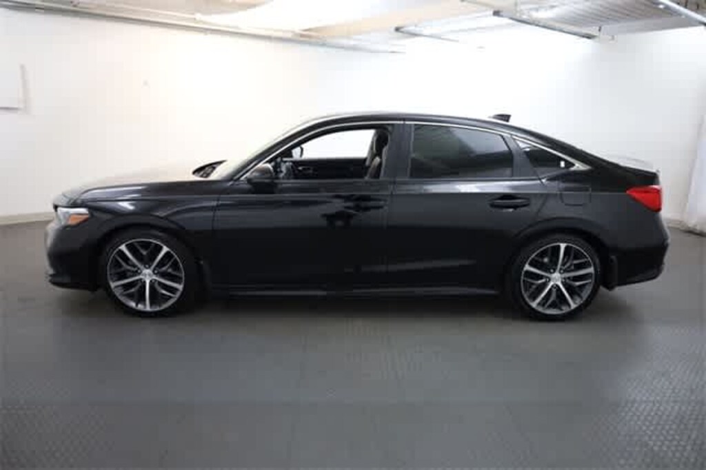 Used 2023 Honda Civic Touring Sedan