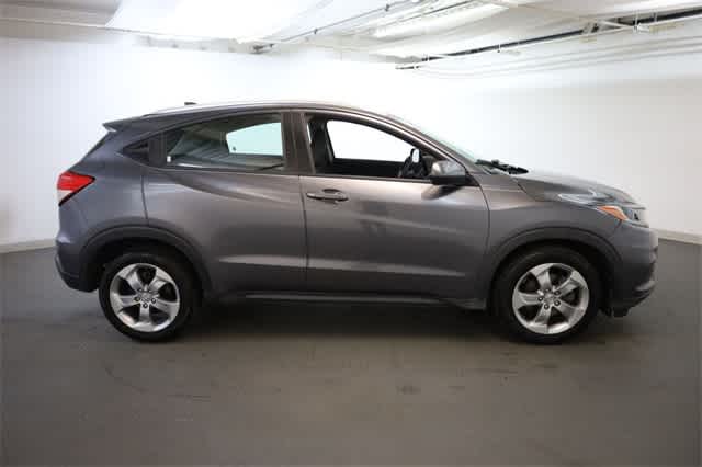 Thumbnail: 2019 Honda HR-V - 9