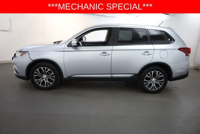 Thumbnail: 2016 Mitsubishi Outlander - 3