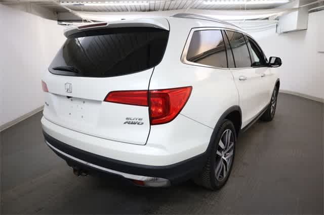 Thumbnail: 2017 Honda Pilot - 7