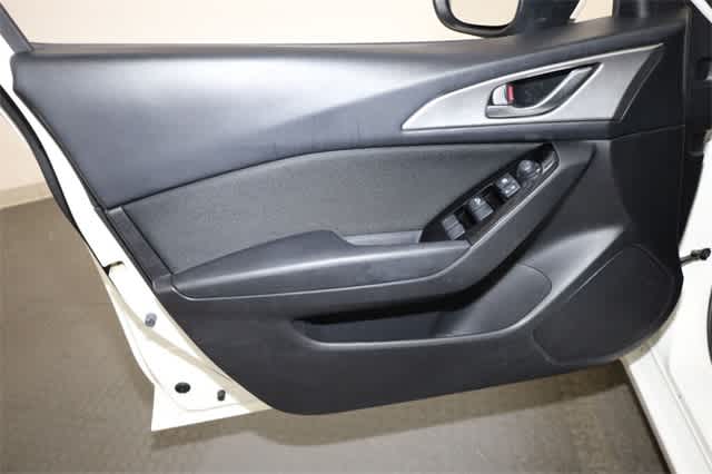 Thumbnail: 2018 Mazda Mazda3 - 13