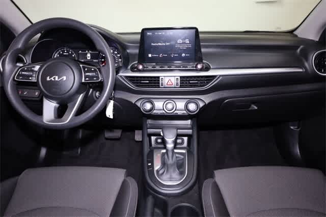 Thumbnail: 2024 Kia Forte - 17