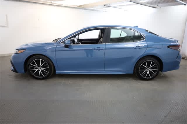 Thumbnail: 2023 Toyota Camry - 3