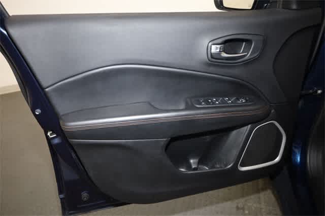 Thumbnail: 2019 Jeep Compass - 13